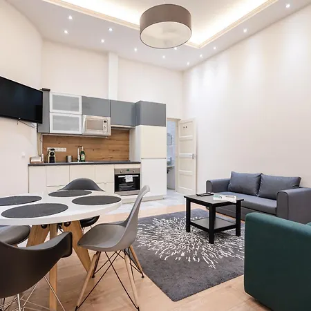 Apartment Downtown Paulay43 *