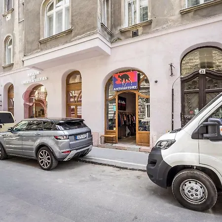 Downtown Paulay43 Διαμέρισμα *